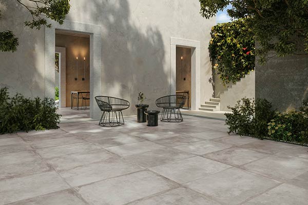 temperature to lay outdoor tiles